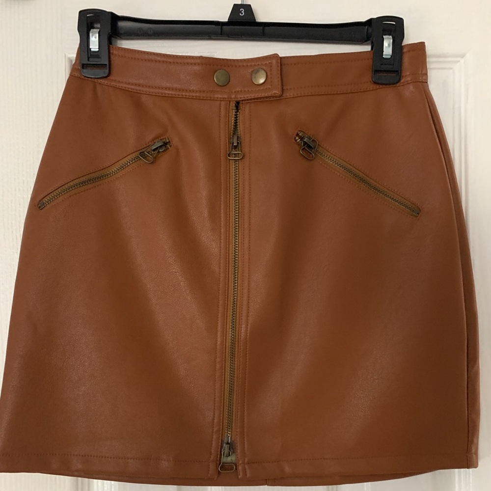 NWT Bohme / Art + Ephect Vegan Leather Mini Skirt- Camel - Picture 1 of 6